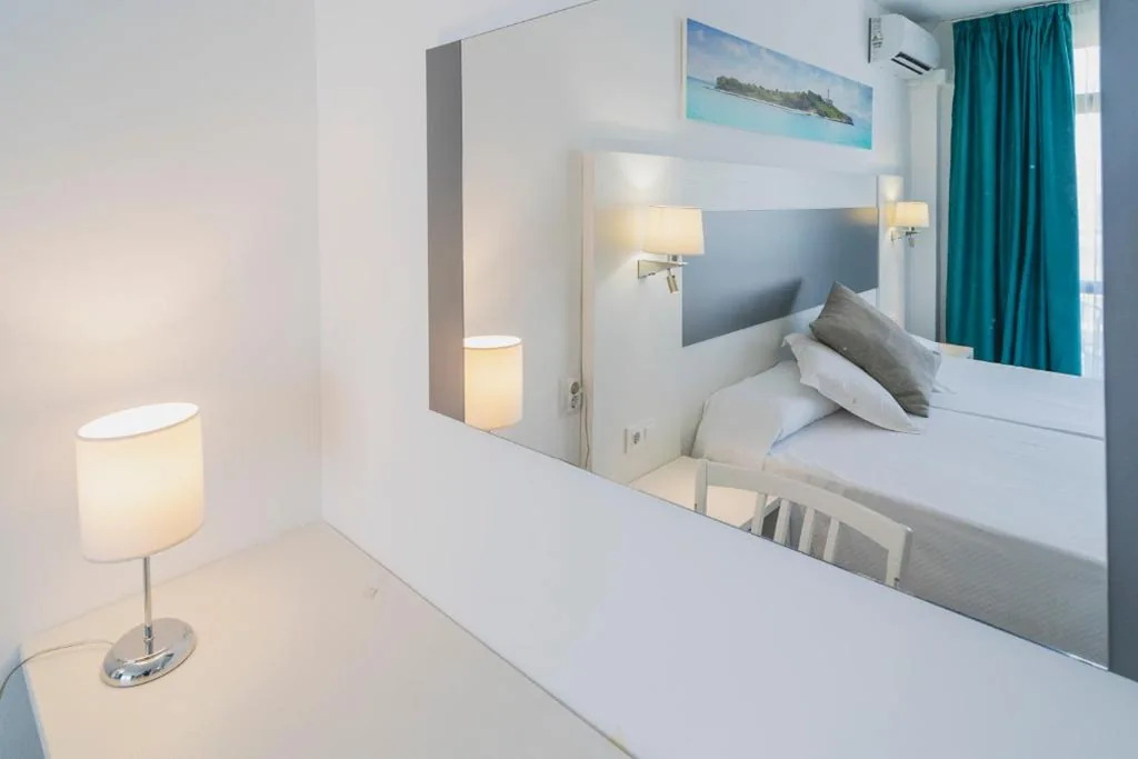 Superior-Einzelzimmer mit Meerblick — Hotel Amic Miraflores