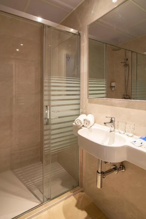 Doppelzimmer — Hotel Amoros