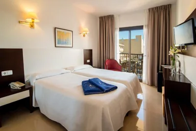 Hotel Amoros — Foto 2