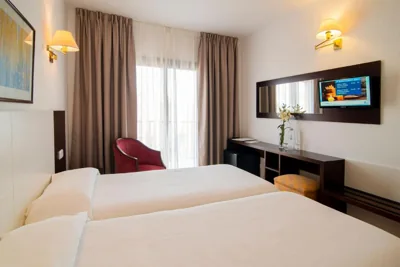 Hotel Amoros — Foto 10