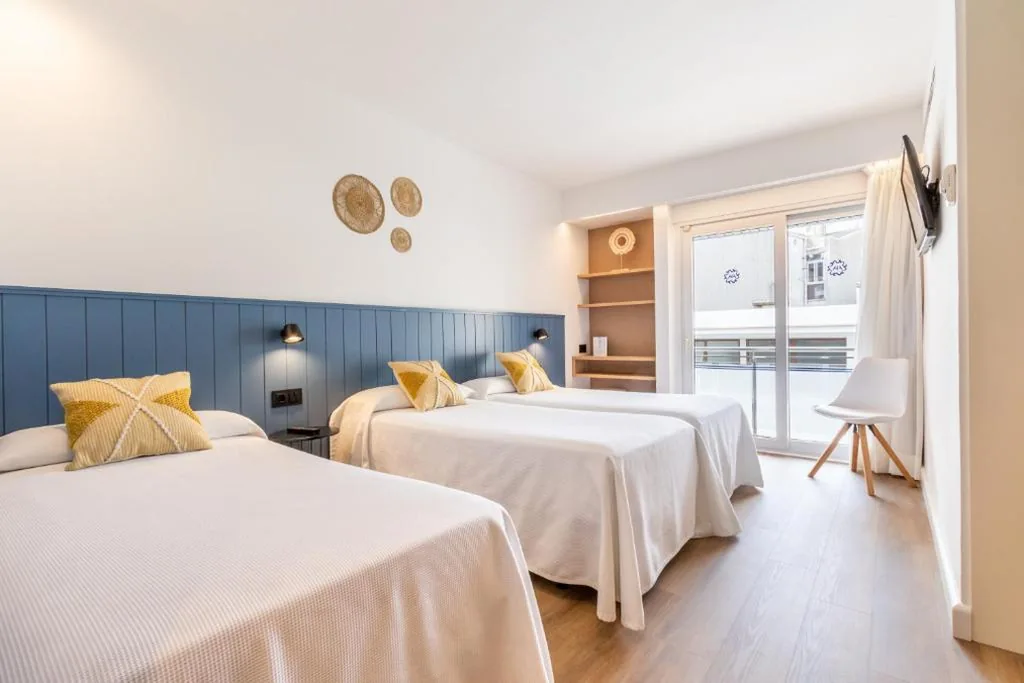 Camera tripla (2 adulti + 1 bambino) — Hotel Anabel