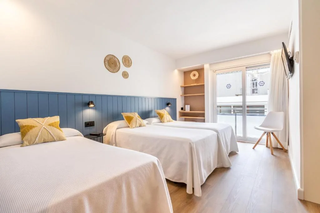 Camera tripla (3 adulti) — Hotel Anabel