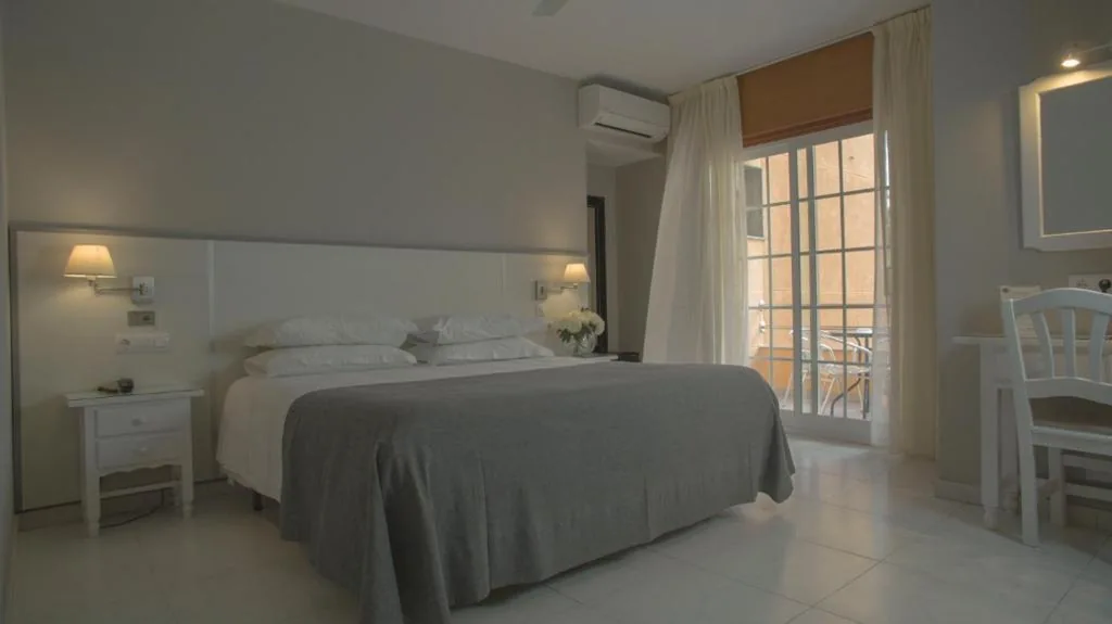 Camera Doppia con balcone o terrazza — Hotel Ancora SANXENXO