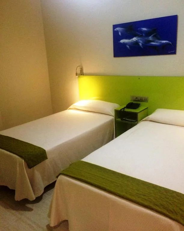 Doppelzimmer zur Innenseite – 1 oder 2 Betten — Hotel Andrea´s