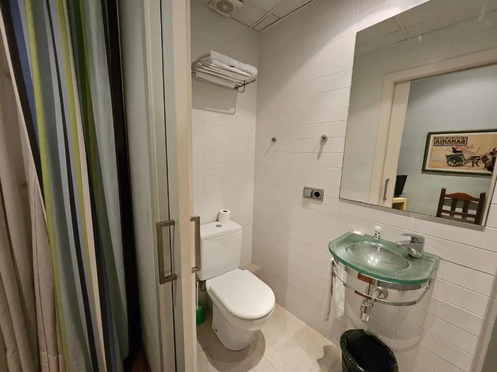 Habitación Individual con balcón — Hotel Annex - Rey Don Jaime I