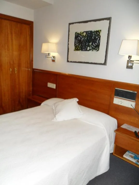 Doppelzimmer mit 2 Betten — Hotel Anoeta