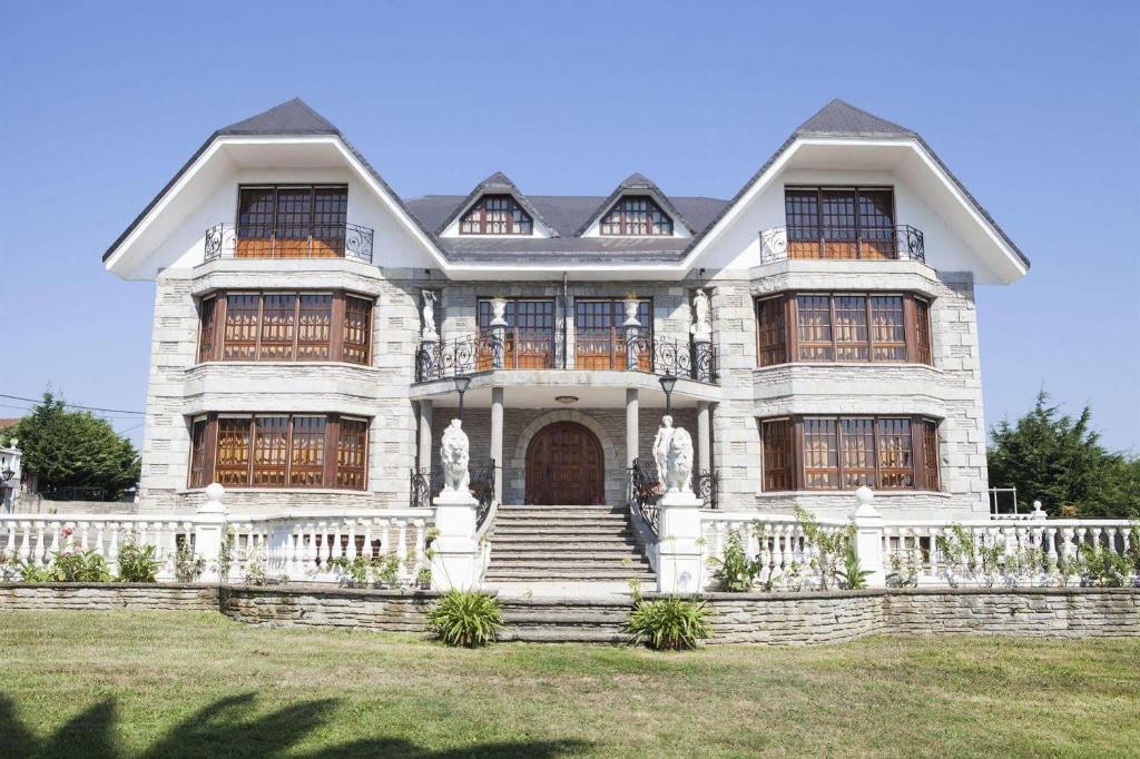 Hotel Antoyana