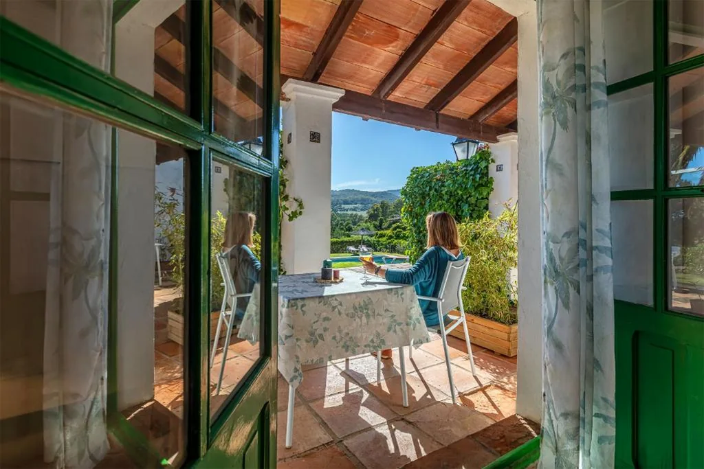 Appartamento con 2 camere da letto e terrazza — Hotel-Apart CORTIJO LAS PIÑAS