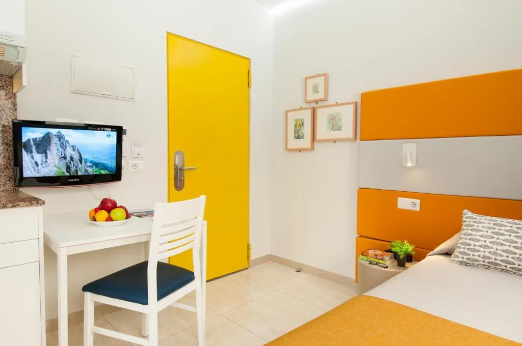 Estudio pequeño - Planta baja — Hotel Apartamento Bajamar