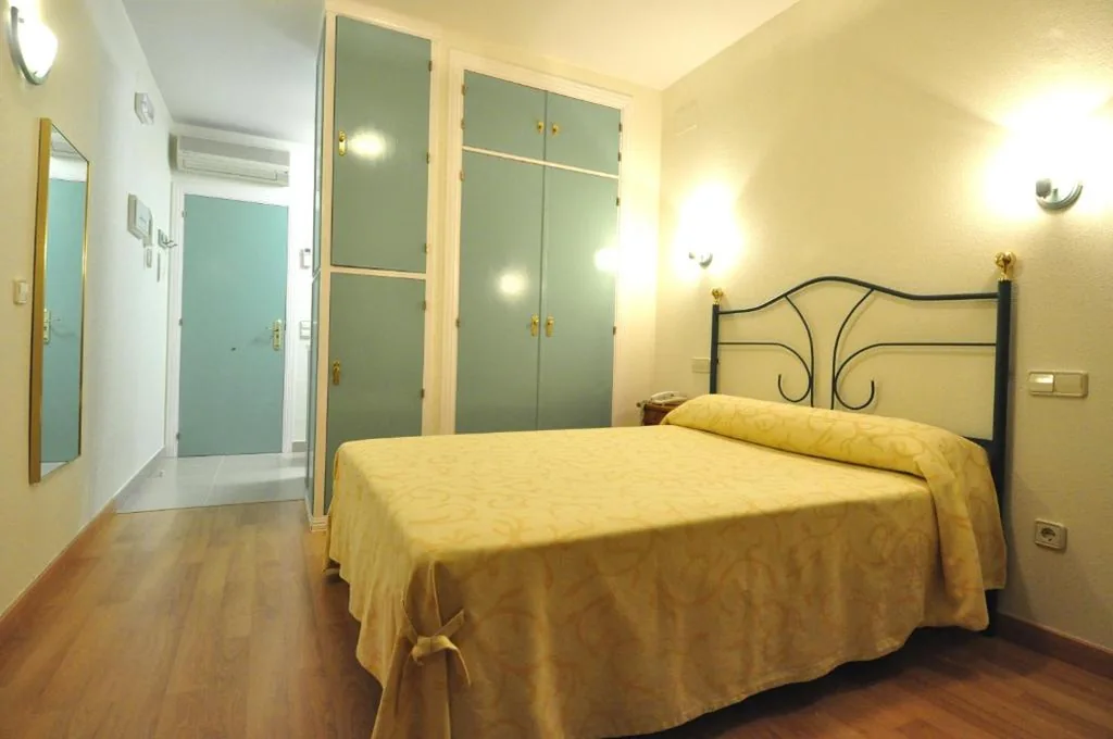 标准单间公寓 — Hotel Apartamentos Aralso Sotillo