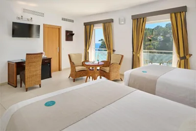 Hotel Apartamentos Cala Santanyi — photo 2
