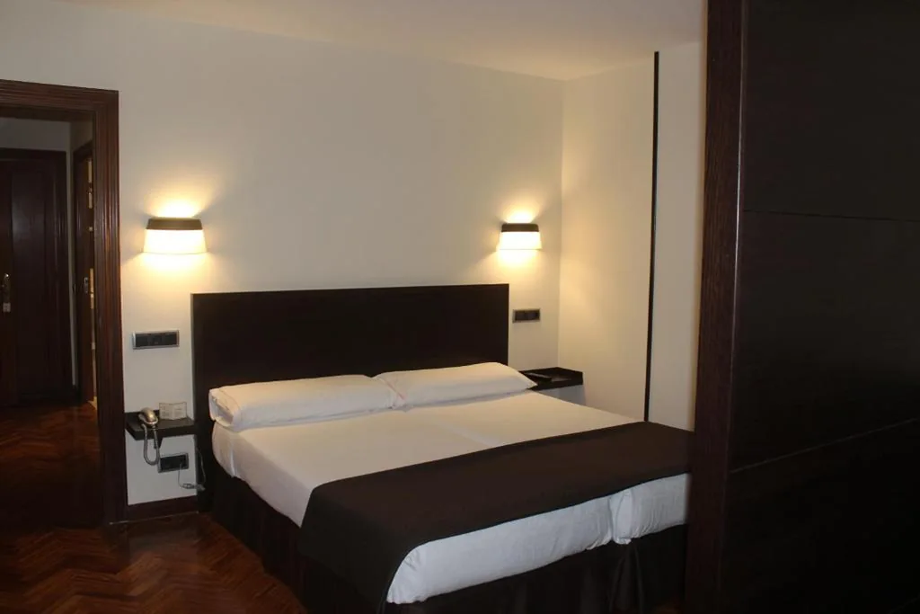Doppelzimmer - 1 oder 2 Betten — Hotel-Apartamentos La Arquera