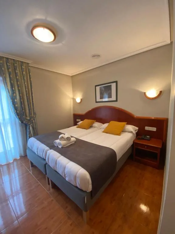 Camera doppia familiare — Hotel - Apartamentos Peña Santa