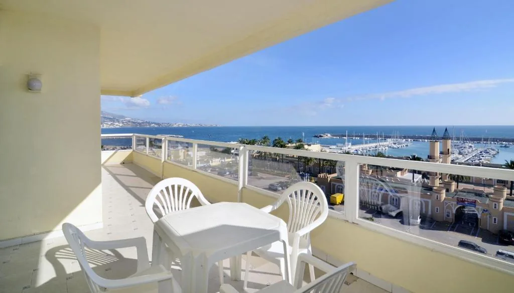 海の景色を望む2ベッドルームアパートメント（大人2～6名） — Hotel Apartamentos Pyr Fuengirola