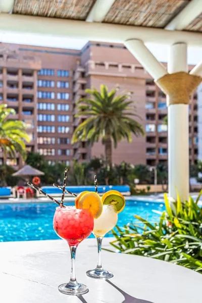 Hotel Apartamentos Pyr Fuengirola — 写真 6