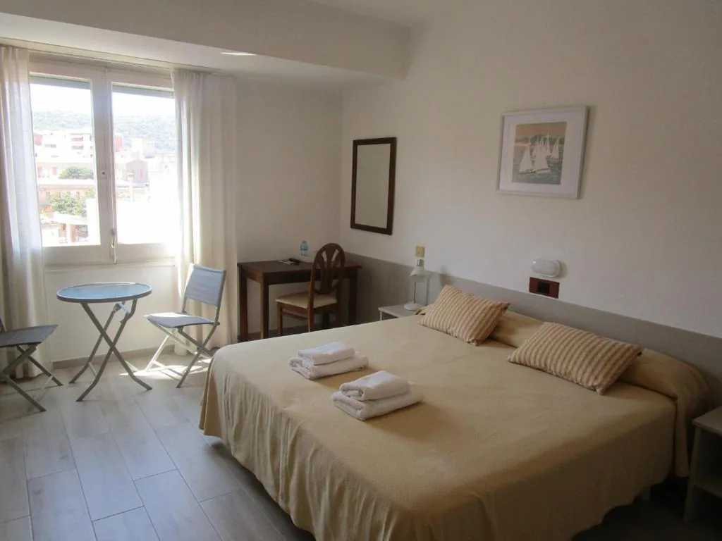 Hotel Apartaments Gesòria Porta Ferrada