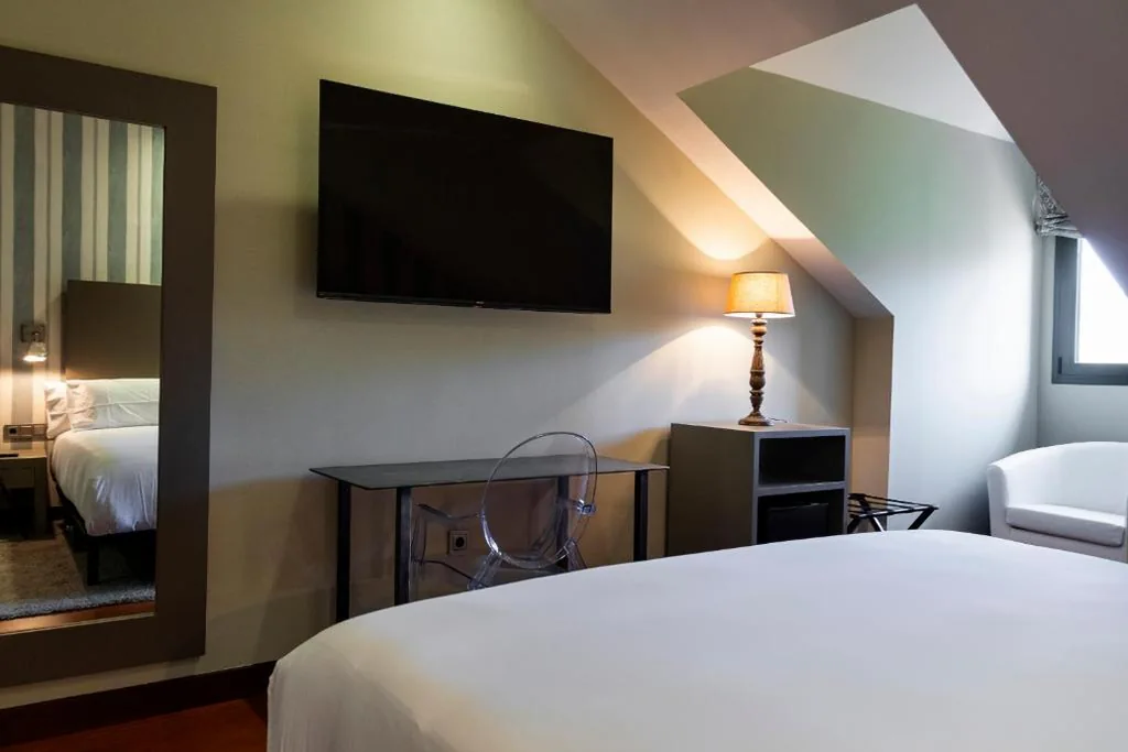 Standard-Doppelzimmer - 1 oder 2 Betten — Hotel AR Isabel de Farnesio