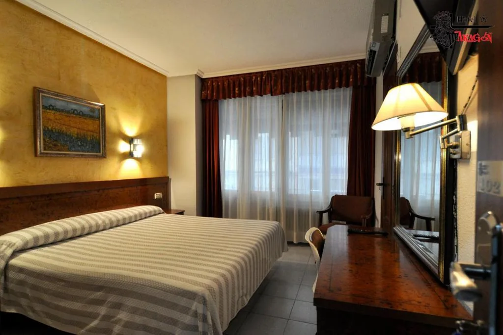 Doppelzimmer – 1 oder 2 Betten — Hotel Aragón