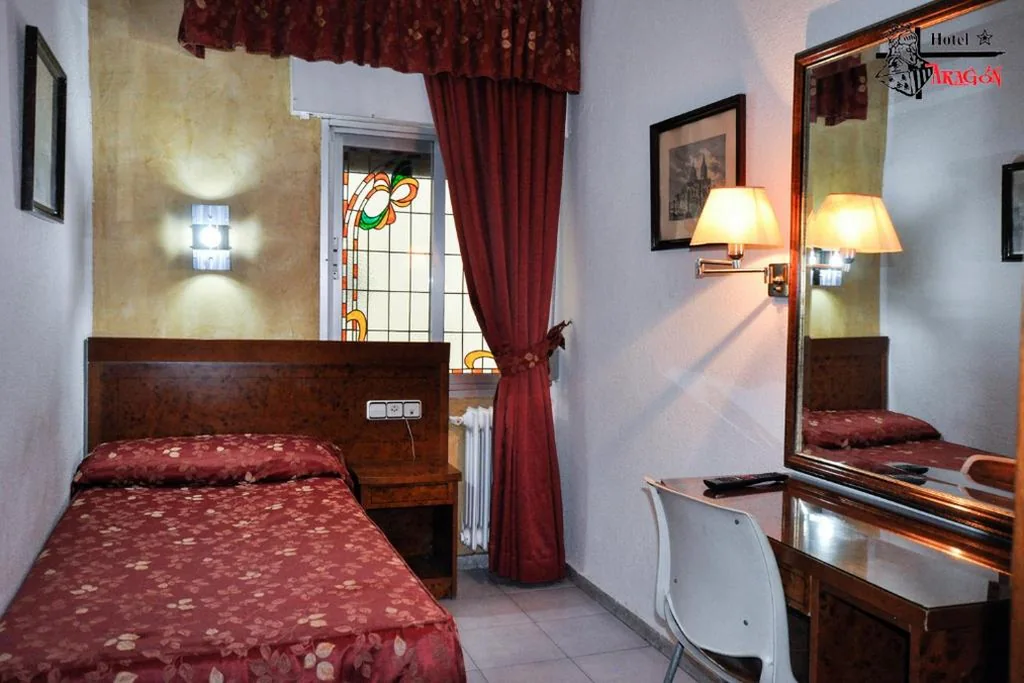 Einzelzimmer — Hotel Aragón