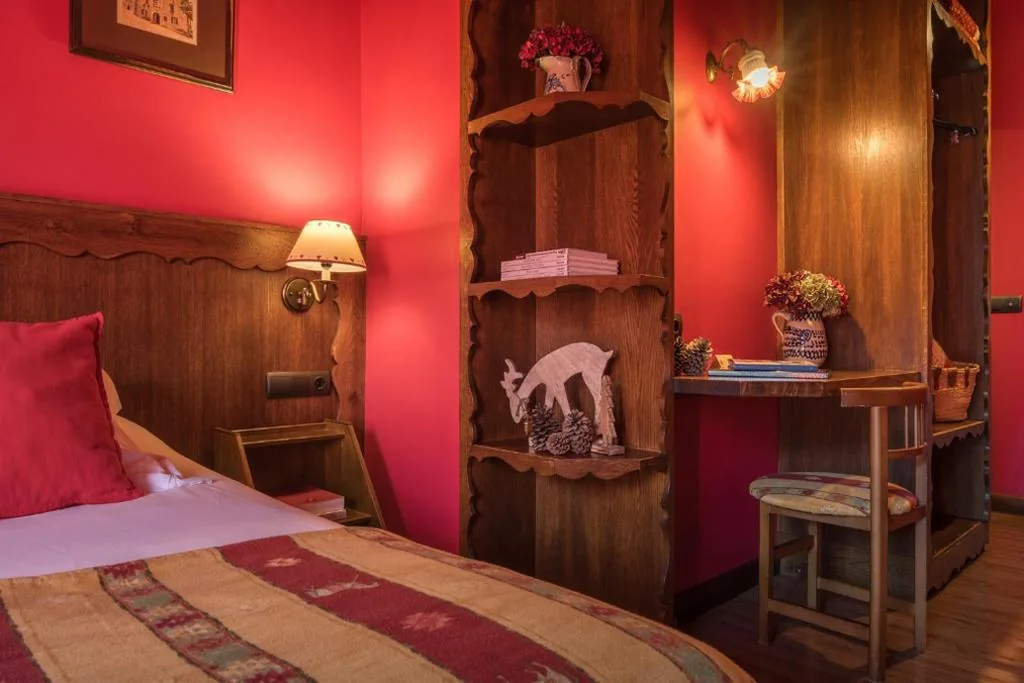 Quarto Duplo Económico com vista - 1 ou 2 camas — Hotel Aran La Abuela