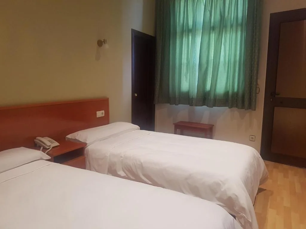 Economy tweepersoonskamer — Hotel Arcea Villaviciosa