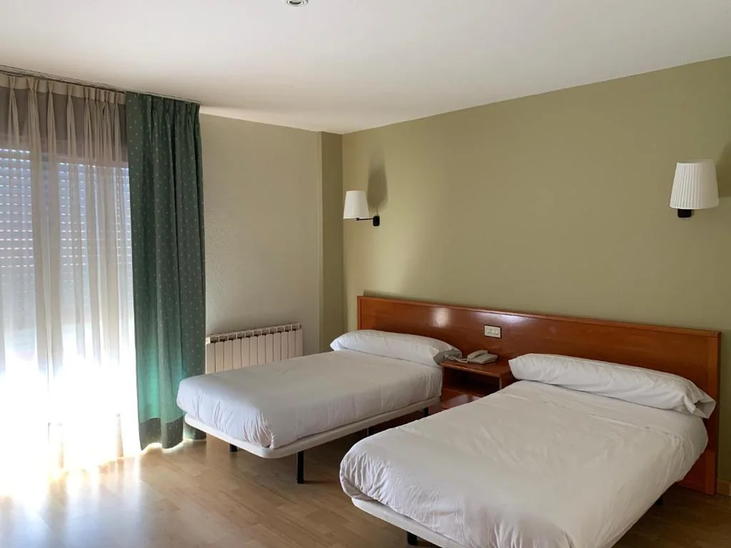 Superior tweepersoonskamer — Hotel Arcea Villaviciosa