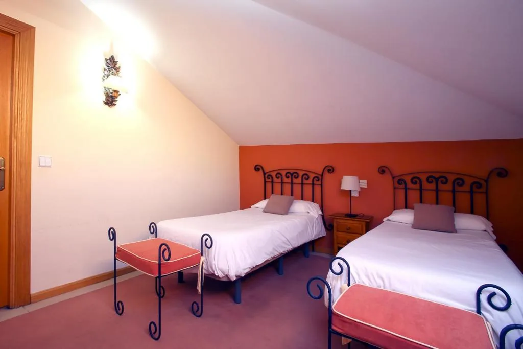 Habitación Doble - 2 camas — Hotel Arco San Vicente