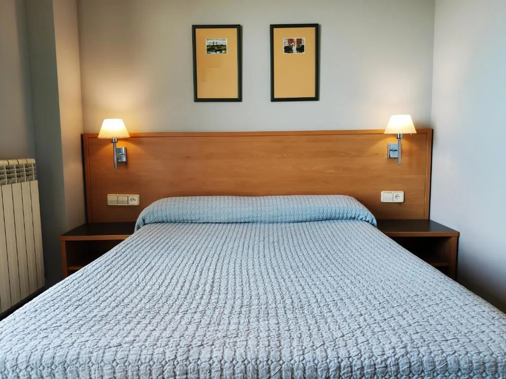 Doppelzimmer – 1 oder 2 Betten — Hotel Área de Calahorra