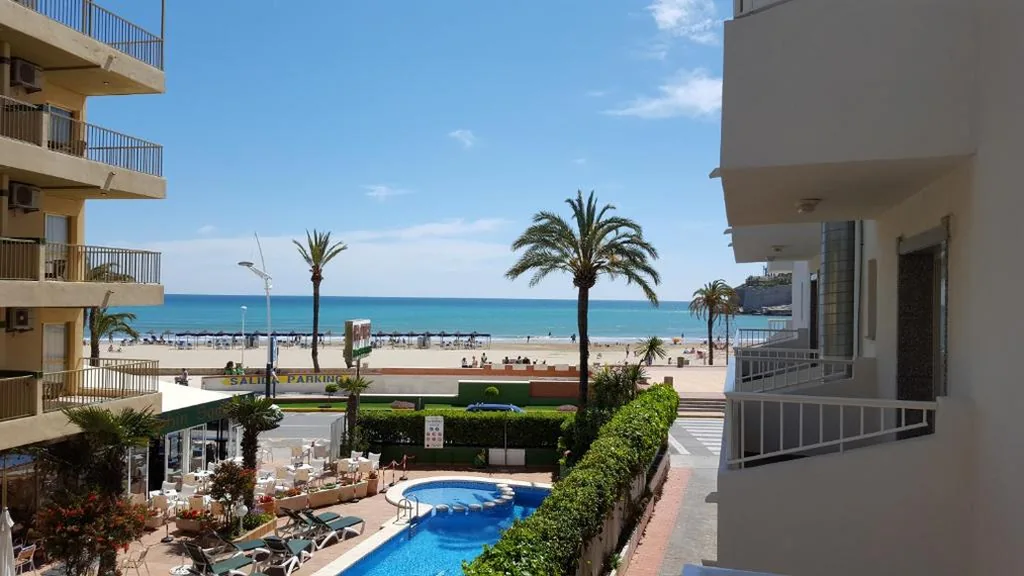 Camera doppia con vista laterale sul mare - 1 o 2 letti — Hotel Arena Prado
