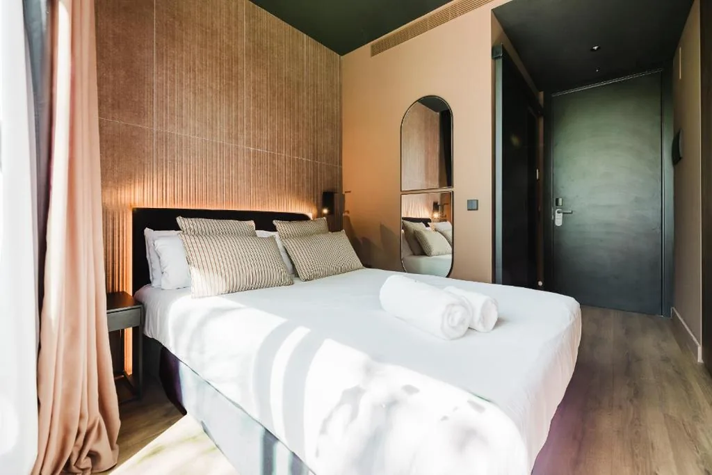 Einzelzimmer mit Balkon — Hotel Arena Select