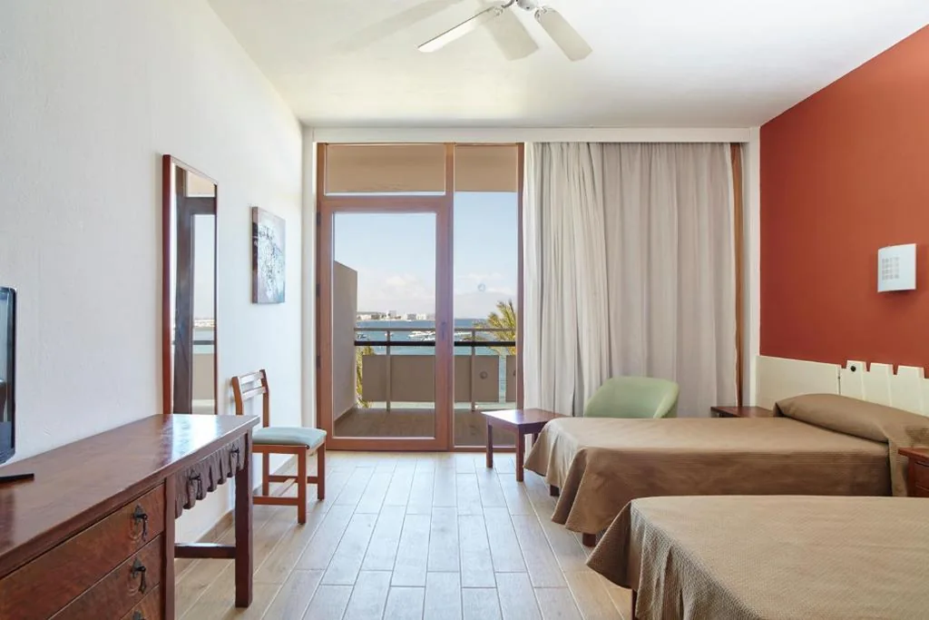 Habitación Doble con vistas al mar - 1 o 2 camas — Hotel Arenal