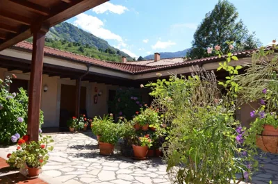 Hotel Arenas de Cabrales- apartamentos — Foto 6
