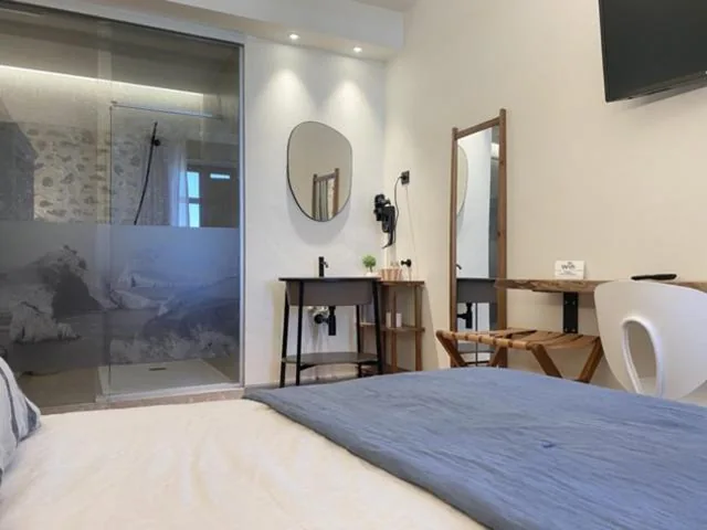 Habitación Doble Deluxe con vistas al mar (2 personas) — Hotel Arimune