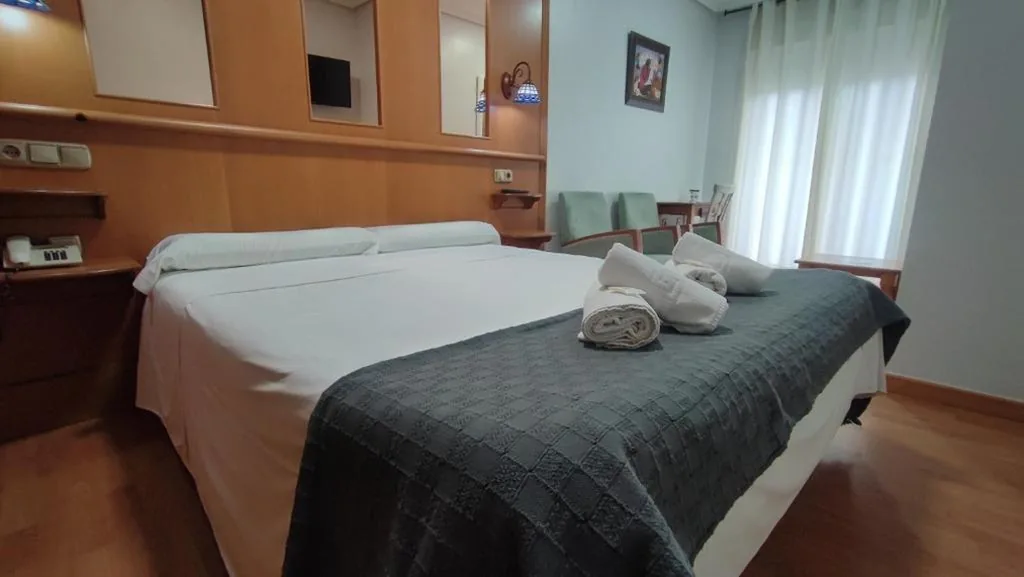 Habitación Doble - 1 o 2 camas — Hotel Aro'S