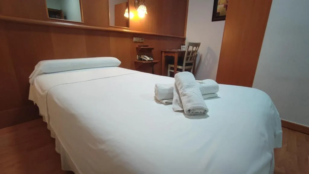 Habitación Individual — Hotel Aro'S