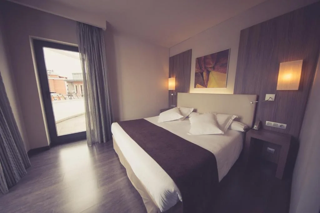 Habitación Doble Superior — Hotel Aroi Ponferrada