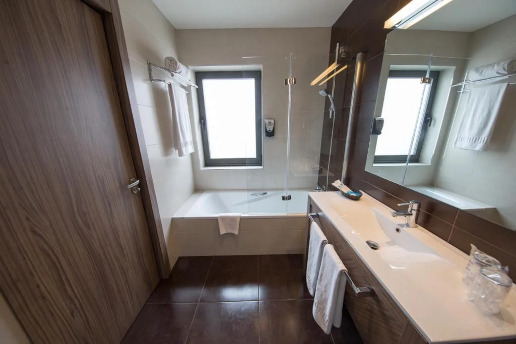 Suite Junior con terraza — Hotel Aroi Ponferrada