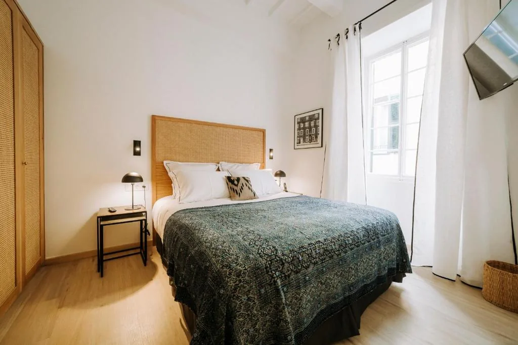 Kleine budgettweepersoonskamer — Hotel Artemisia