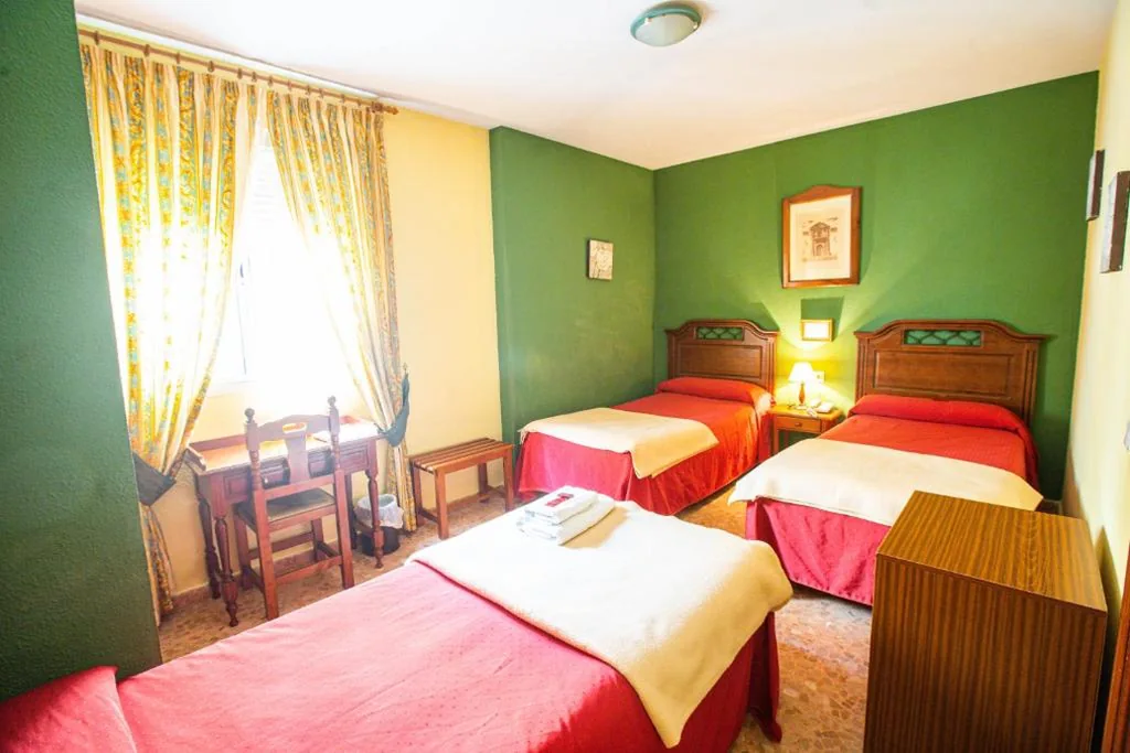 Camera Tripla — Hotel Arunda II