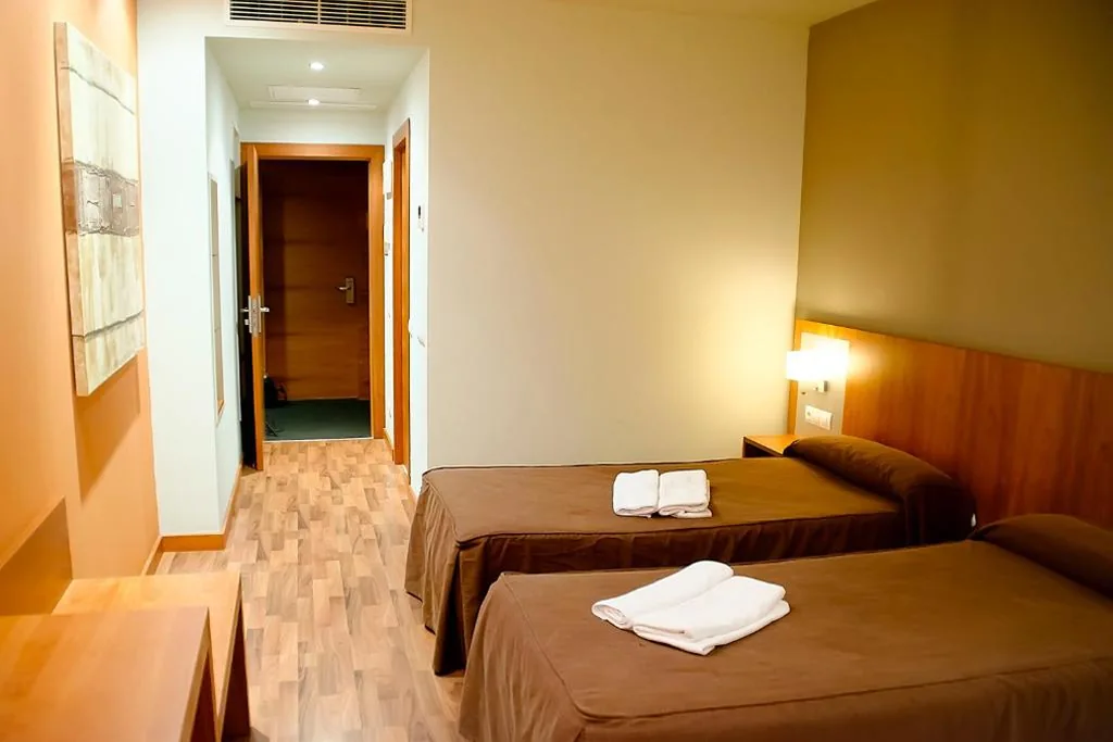 Doppelzimmer zur Einzelnutzung — Hotel AS Torrent