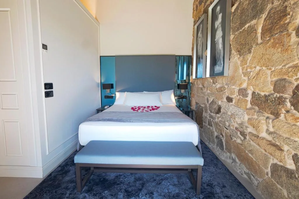 Deluxe-Familienzimmer mit Terrasse — Hotel As Torres da Hermida