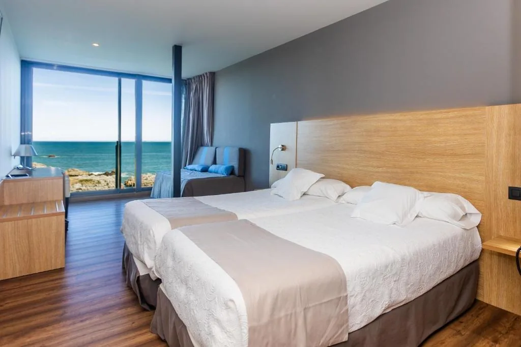 Camera familiare con vista mare — Hotel Astuy