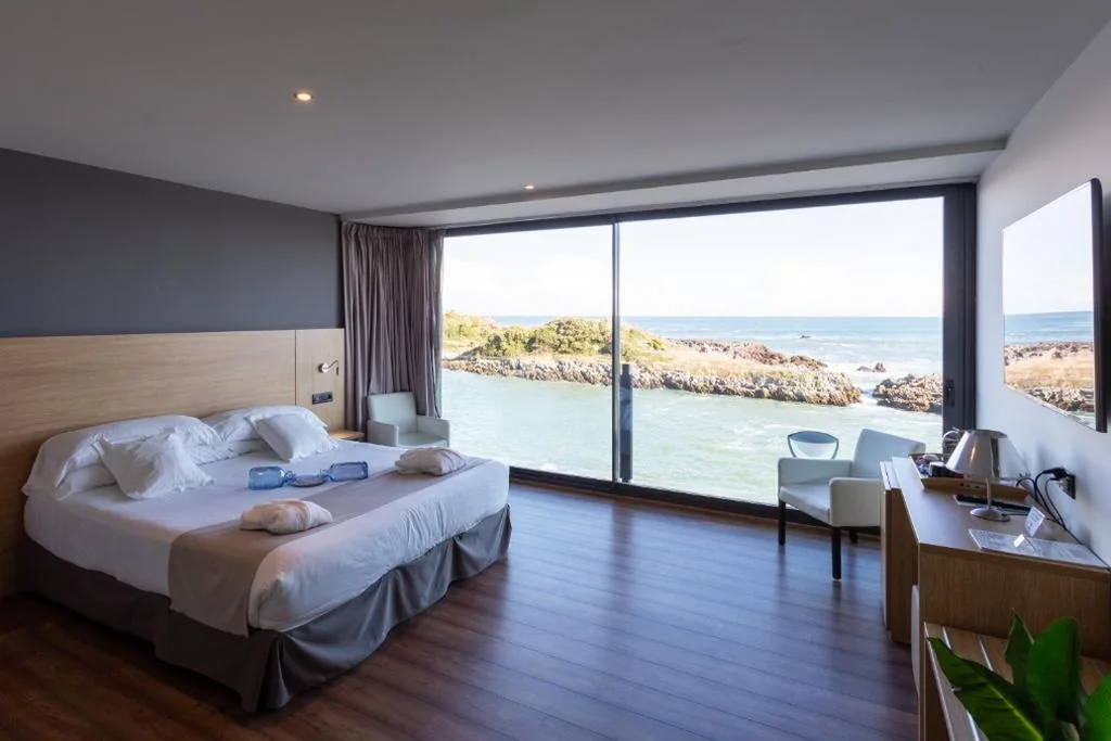 Suite Junior — Hotel Astuy