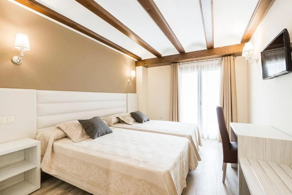 双人间－1张或2张床 — Hotel Atiana