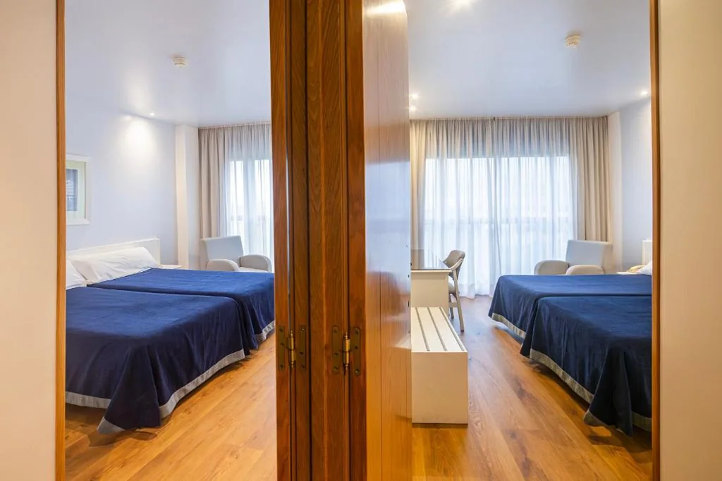 4人部屋 — Hotel Auditorio Santiago & Spa