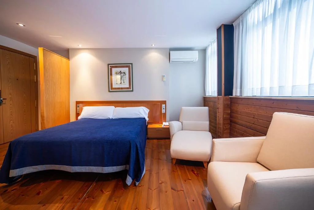 Executiveダブルルーム（スパ利用付き） — Hotel Auditorio Santiago & Spa