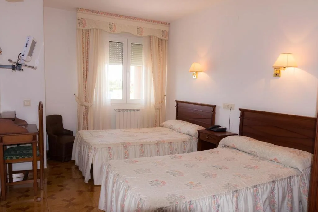 Chambre double avec 2 lits — Hotel Avenida III