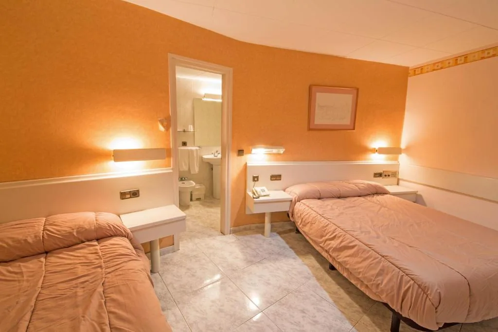 Standard-Doppelzimmer - 1 oder 2 Betten — Hotel Avenida