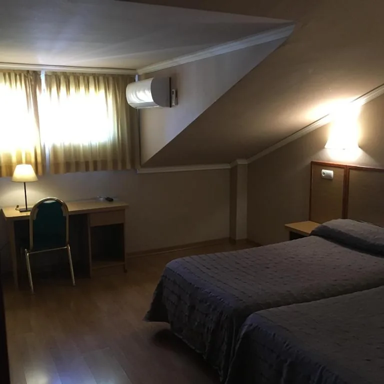 Habitación Doble - 2 camas — Hotel Avenida Leganés