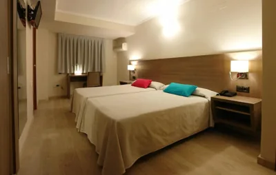 Hotel Avenida Plaza — foto 8